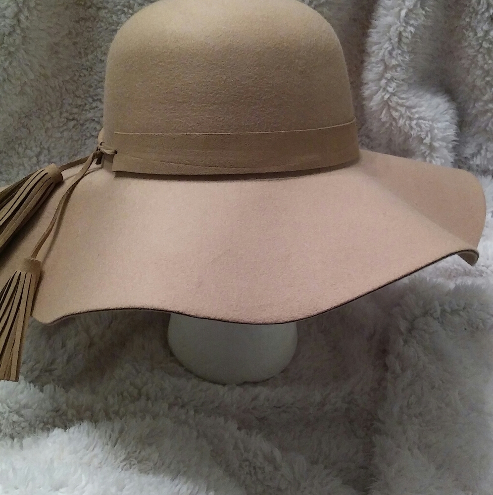 Hat - Picture 2 of 2